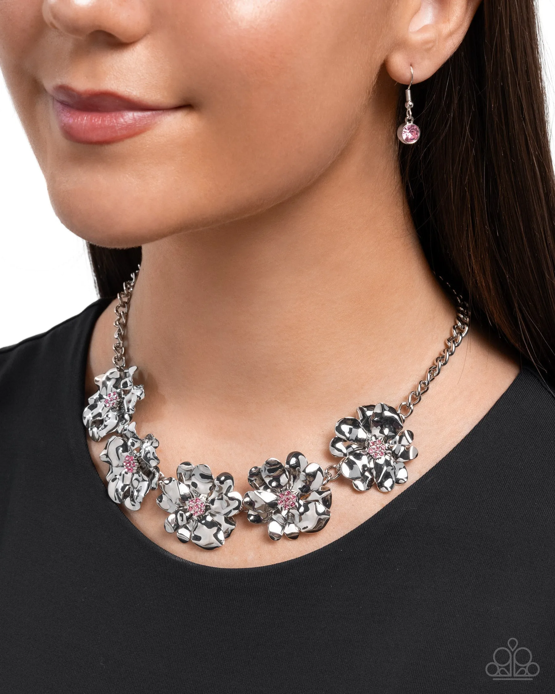 Laid-Back Luster - Pink - Rhinestone Center Silver Flower Paparazzi Short Necklace