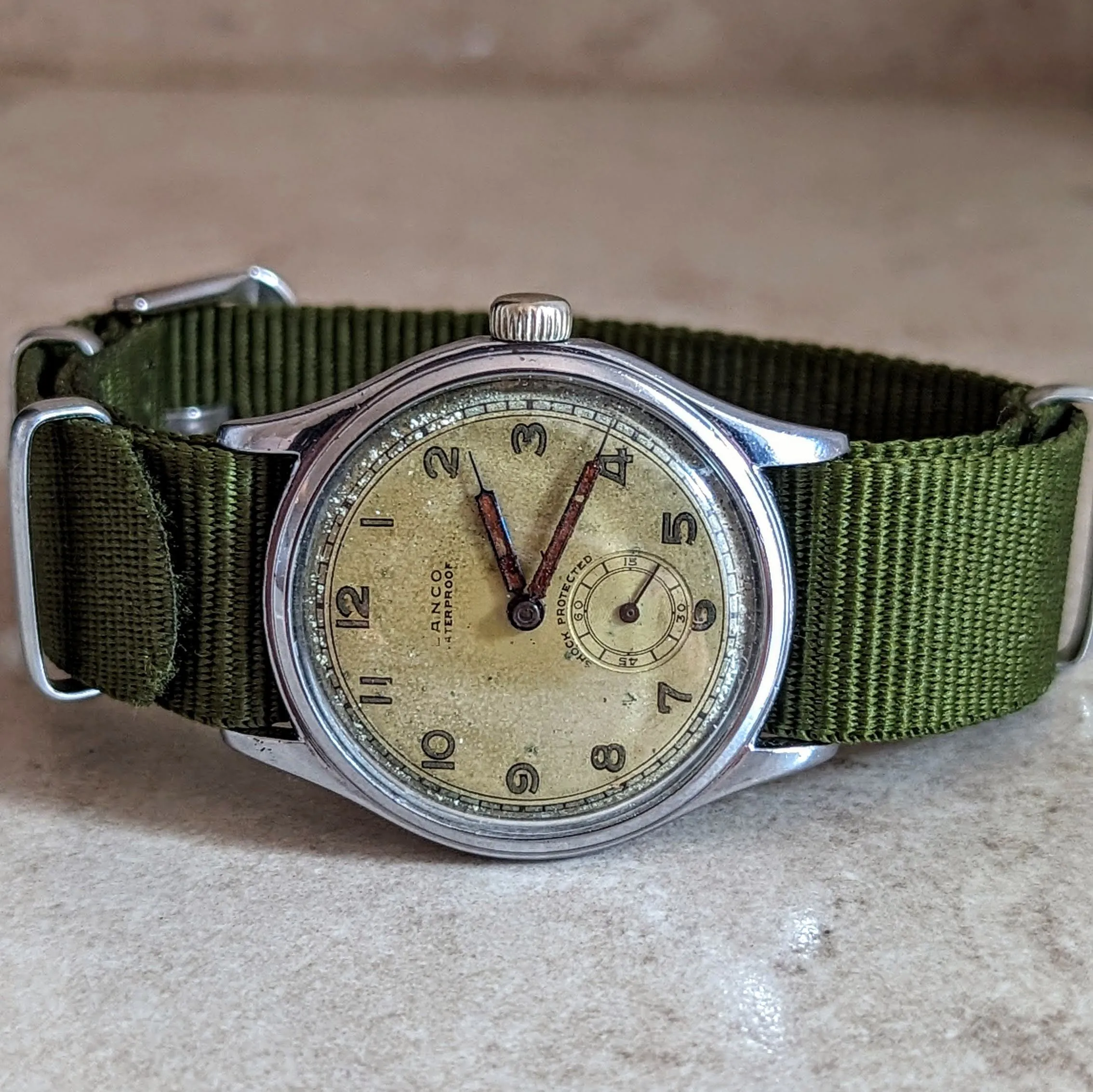 LANCO Waterproof Watch 15 Rubis Cal. 1022 ShockProtected Military Style Wristwatch
