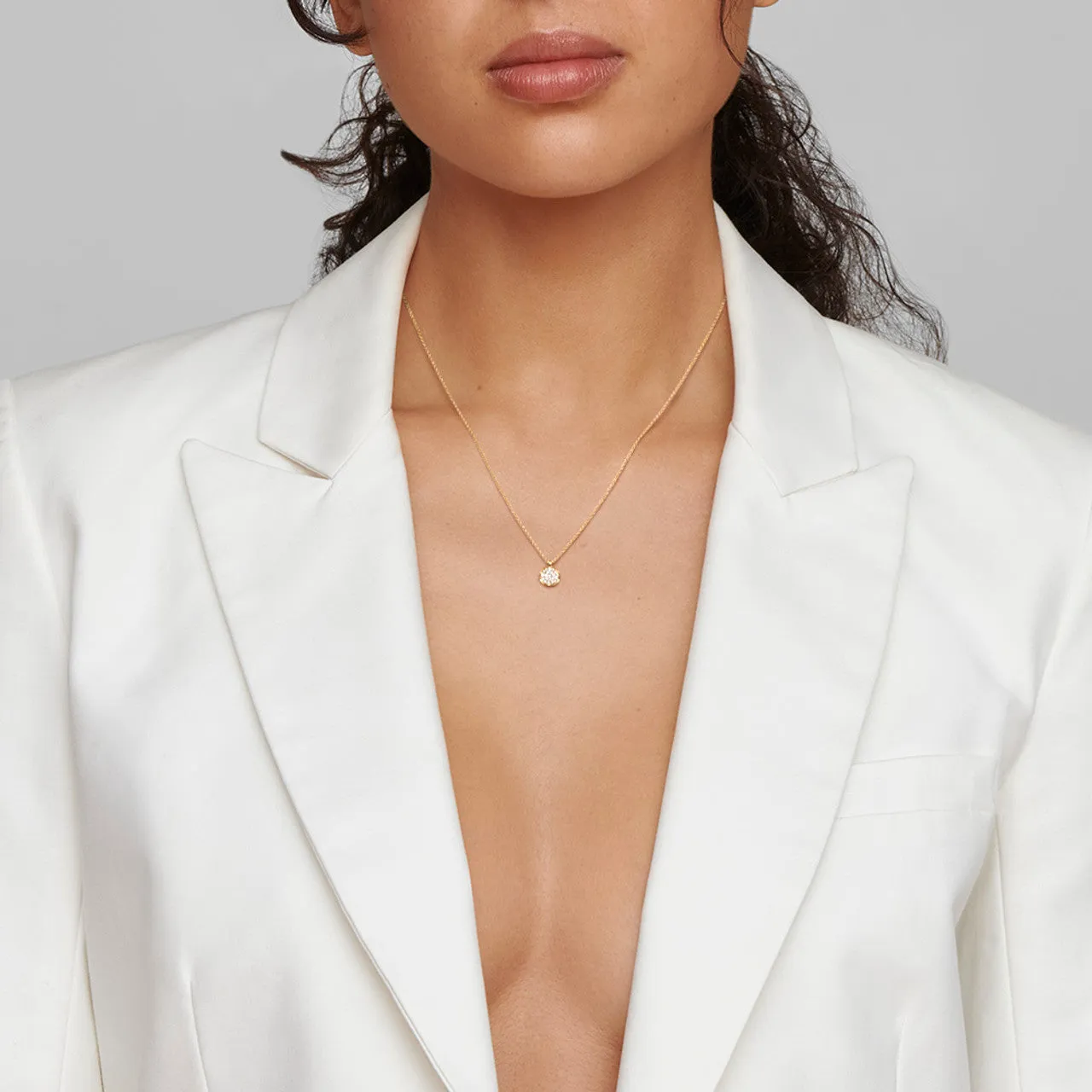 Mini Flower Pendant Necklace in 18K Gold with Diamonds