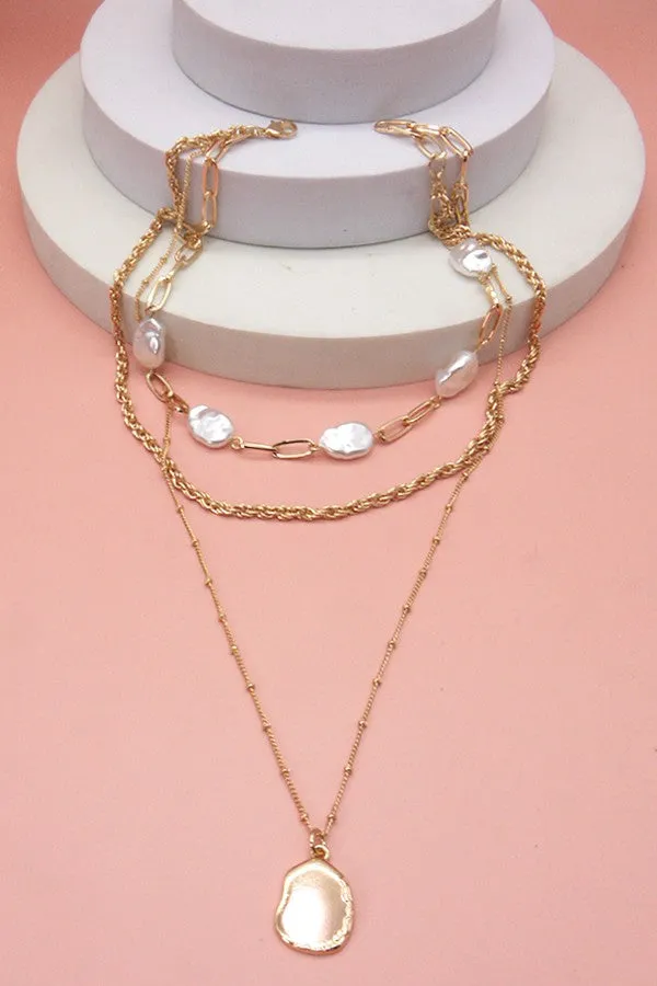 MULTI LAYER PEARL CHARM PENDANT NECKLACE | 47N19758