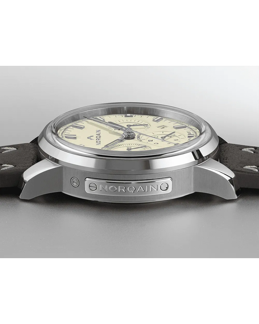 N2200S22C/C221 Freedom 60 Chrono 43MM