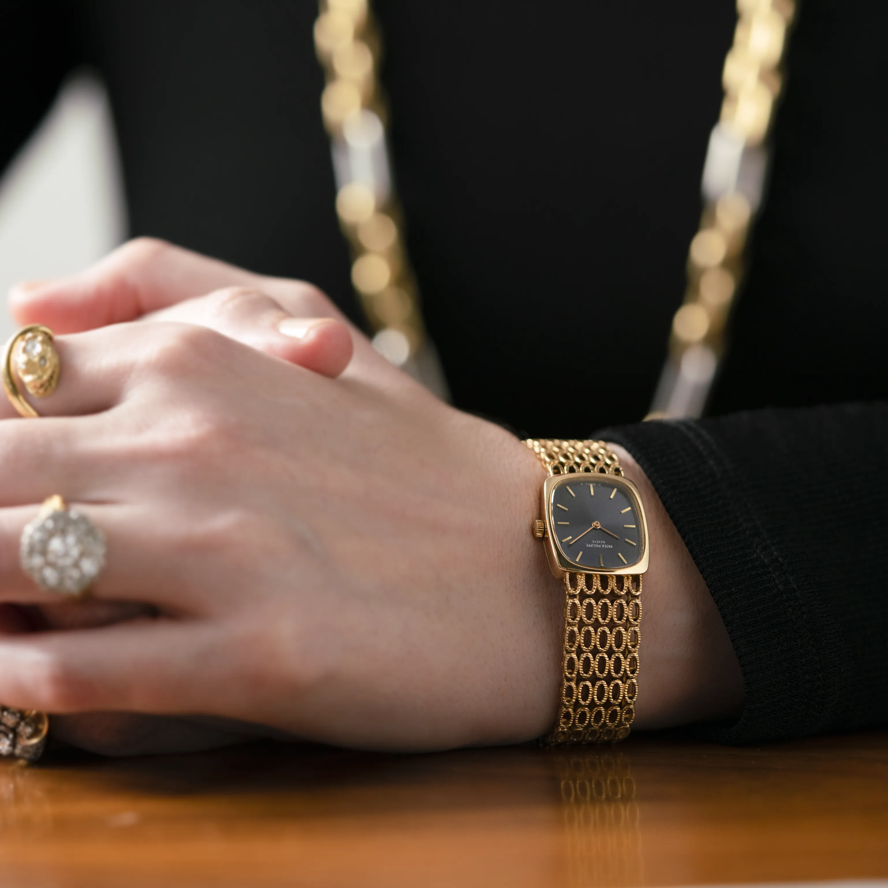PATEK PHILIPPE ELLIPSE 18K GOLD MODEL 4186/1