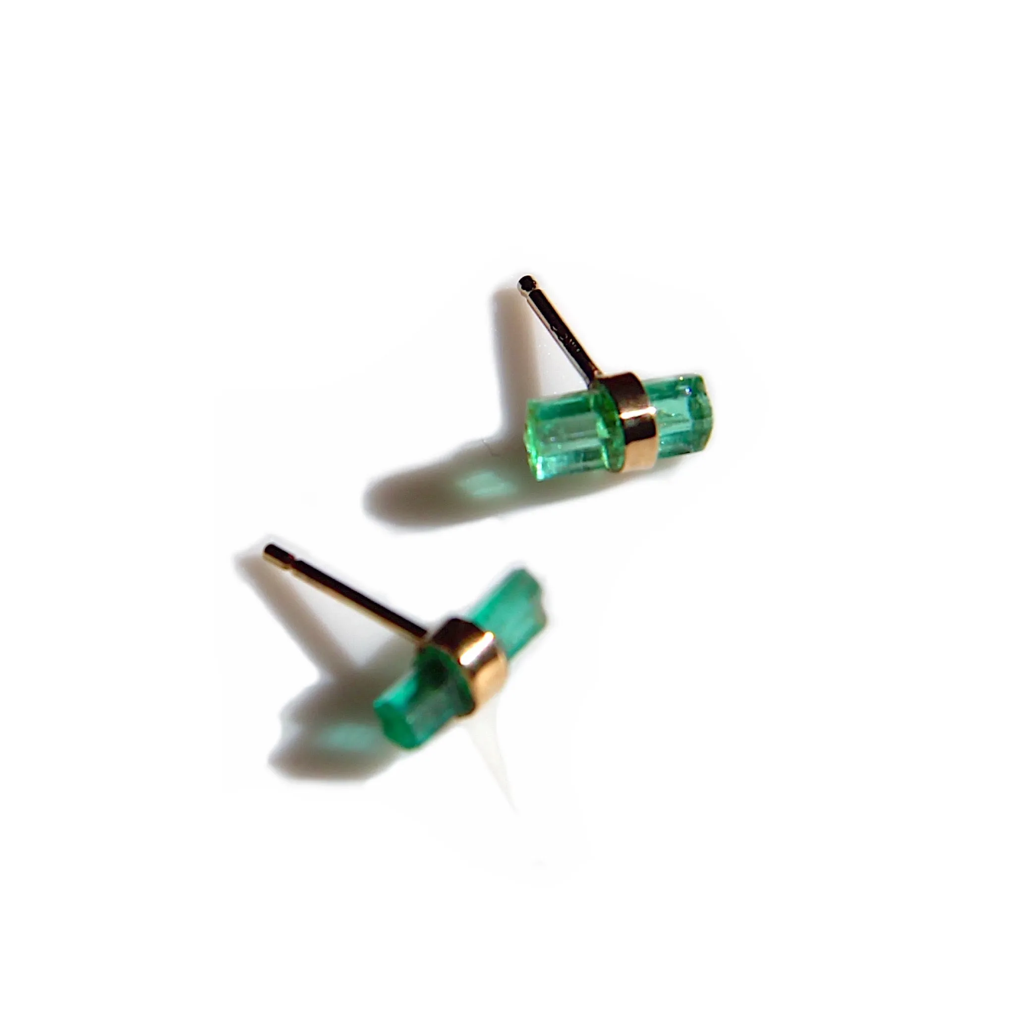 Raw Emerald Stud Earrings in gold