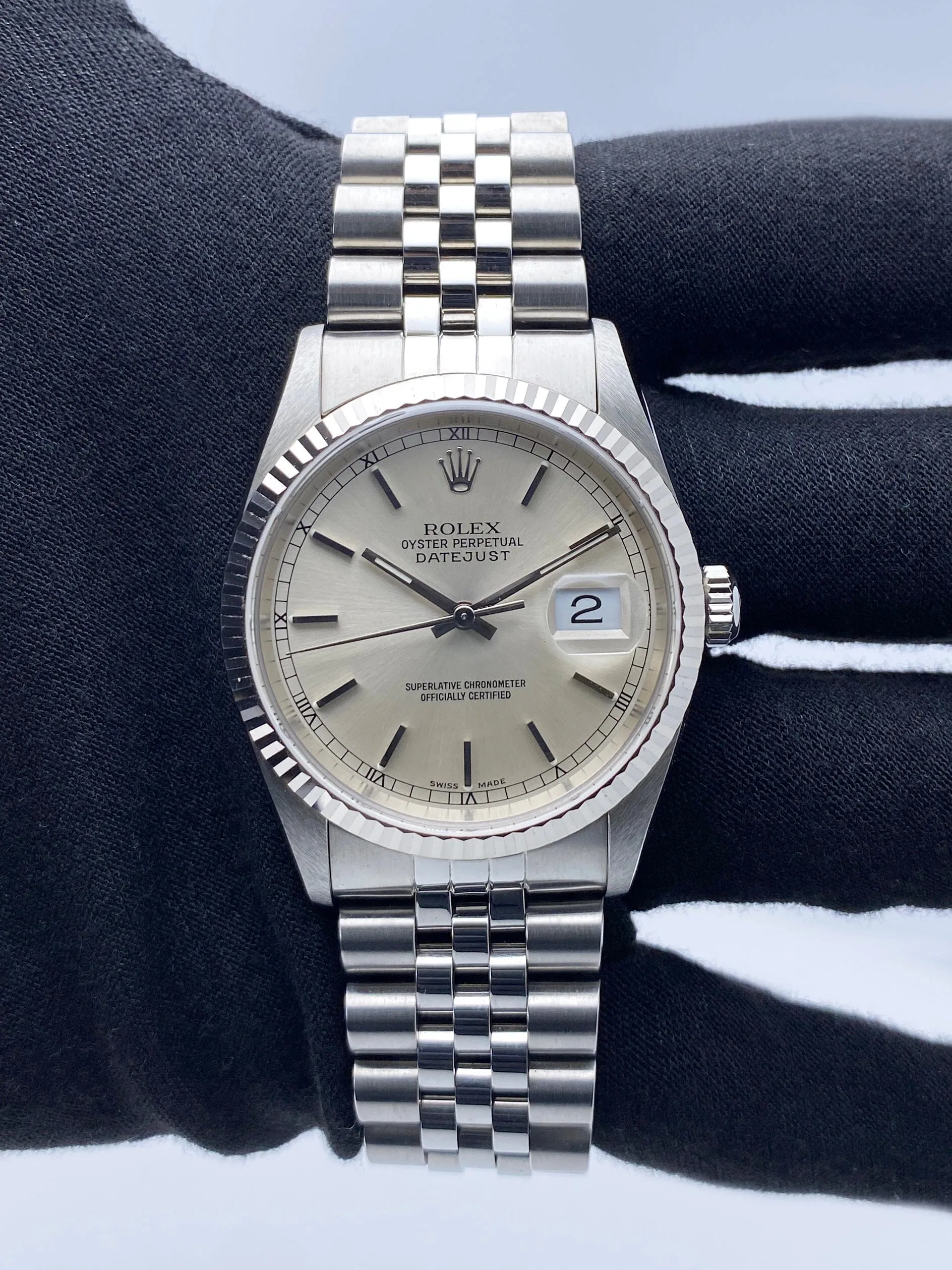 Rolex Datejust 16234 Silver Dial Mens Watch Box Papers