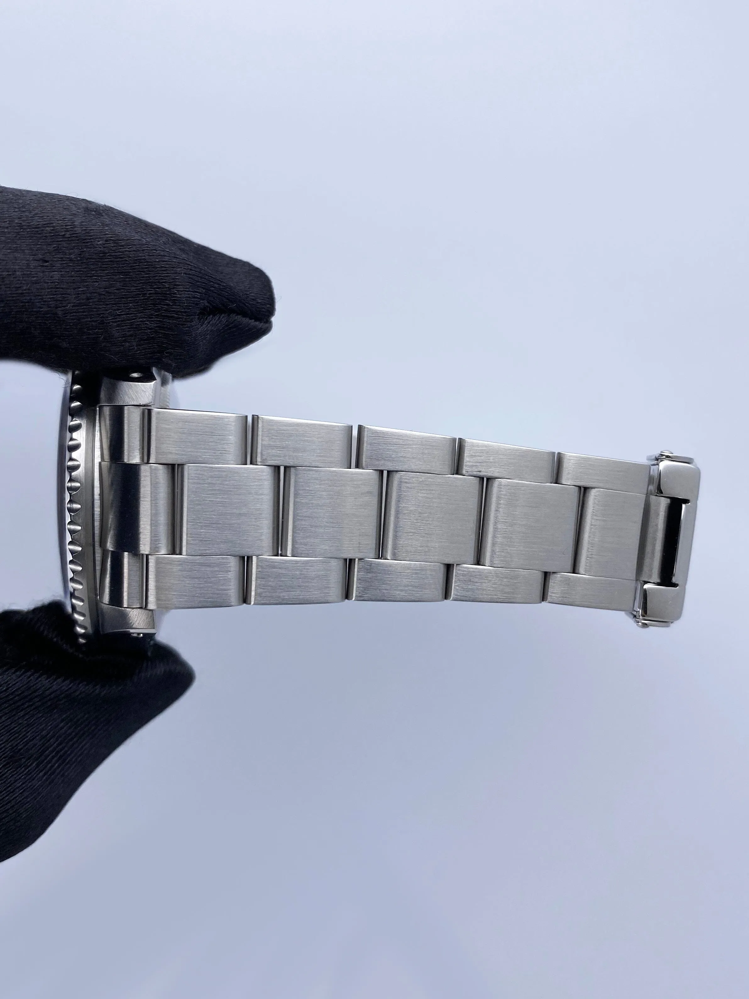 Rolex GMT Master II 16710 Stainless Steel Mens Watch Box Papers
