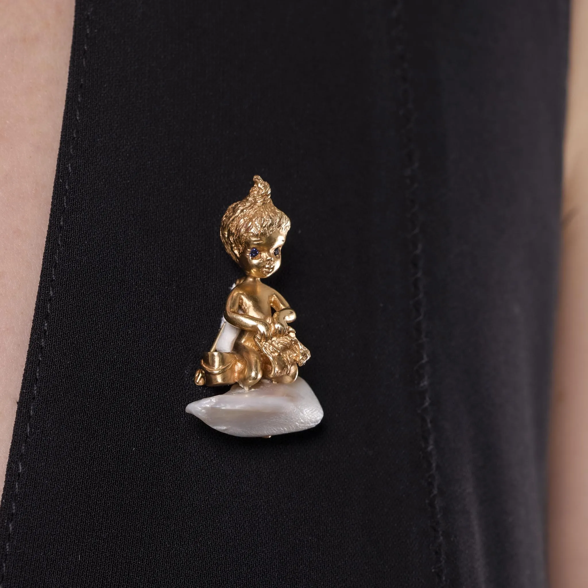 Ruser pearl sapphire 14k yellow gold Saturdays Child brooch