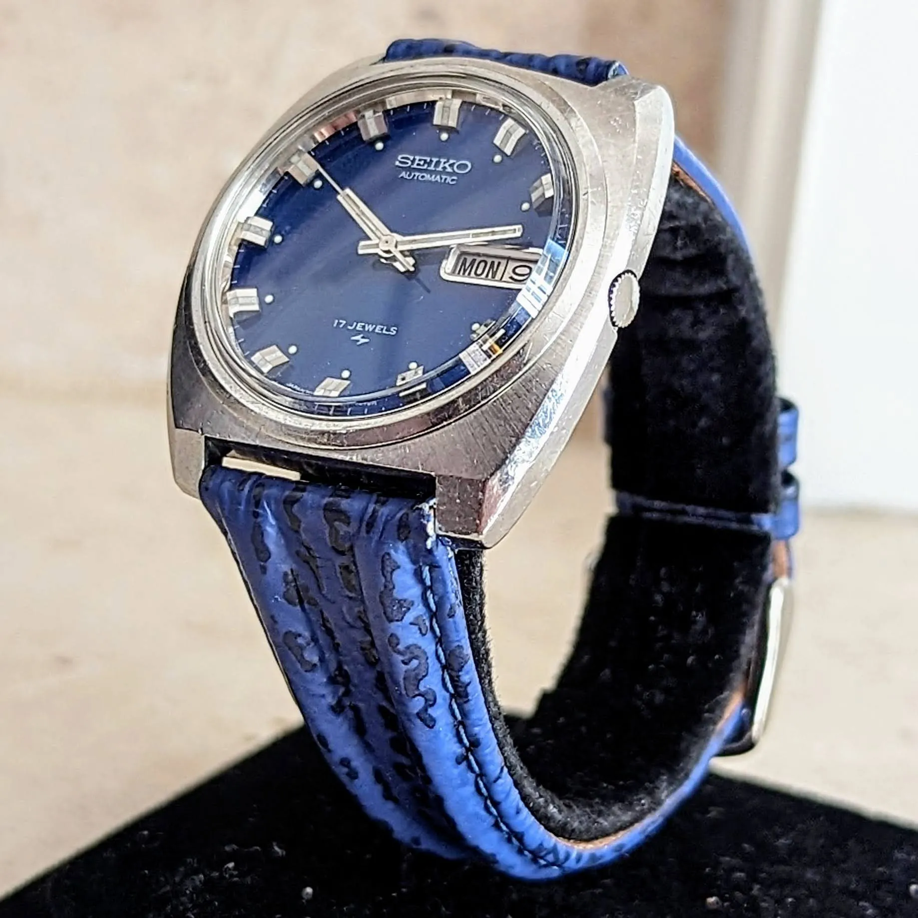 SEIKO Automatic Watch Day/Date Indicator Blue Dial Wristwatch
