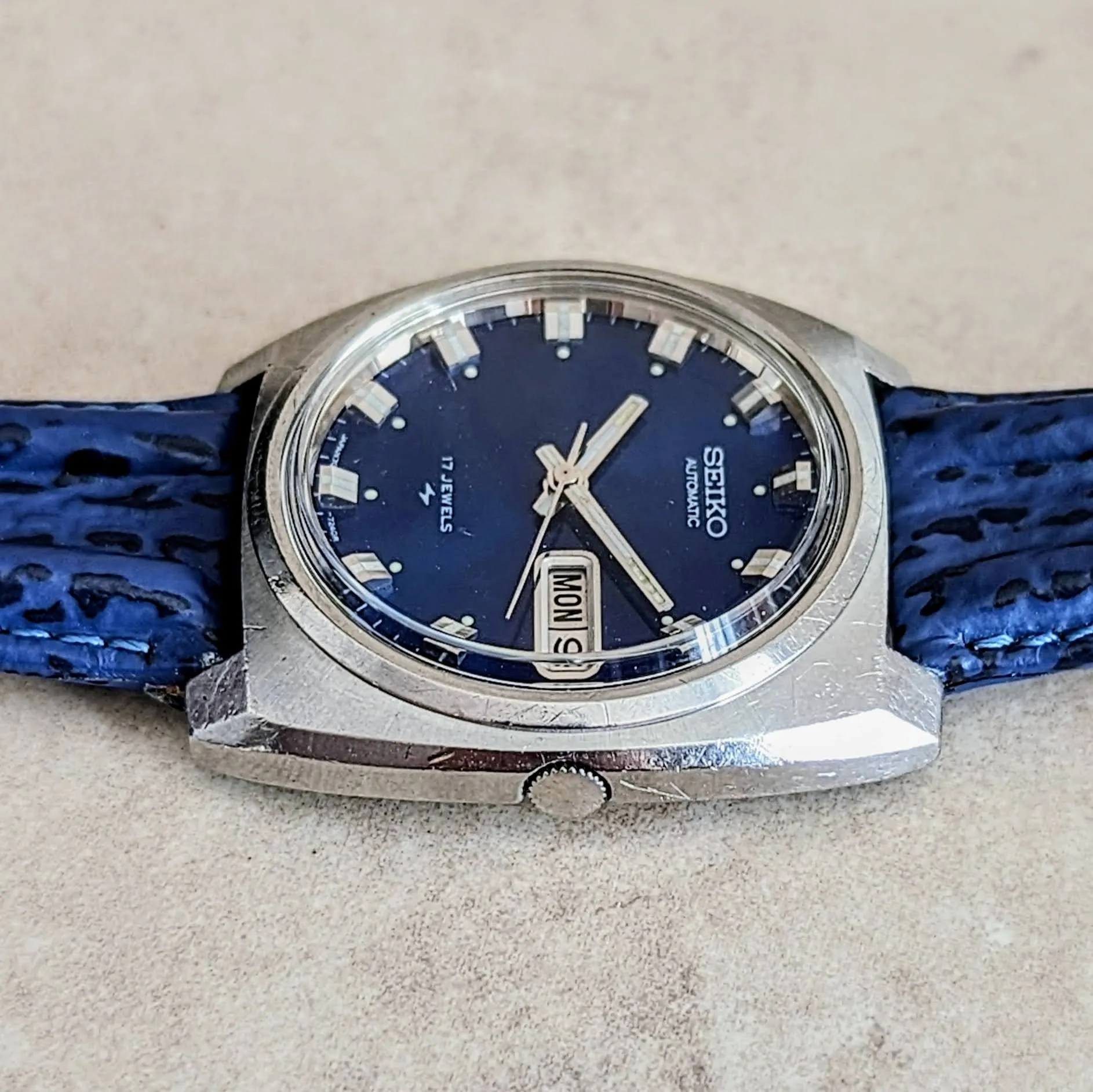 SEIKO Automatic Watch Day/Date Indicator Blue Dial Wristwatch