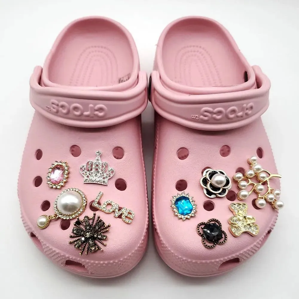 Shoe charm - WANG diamond encrusted