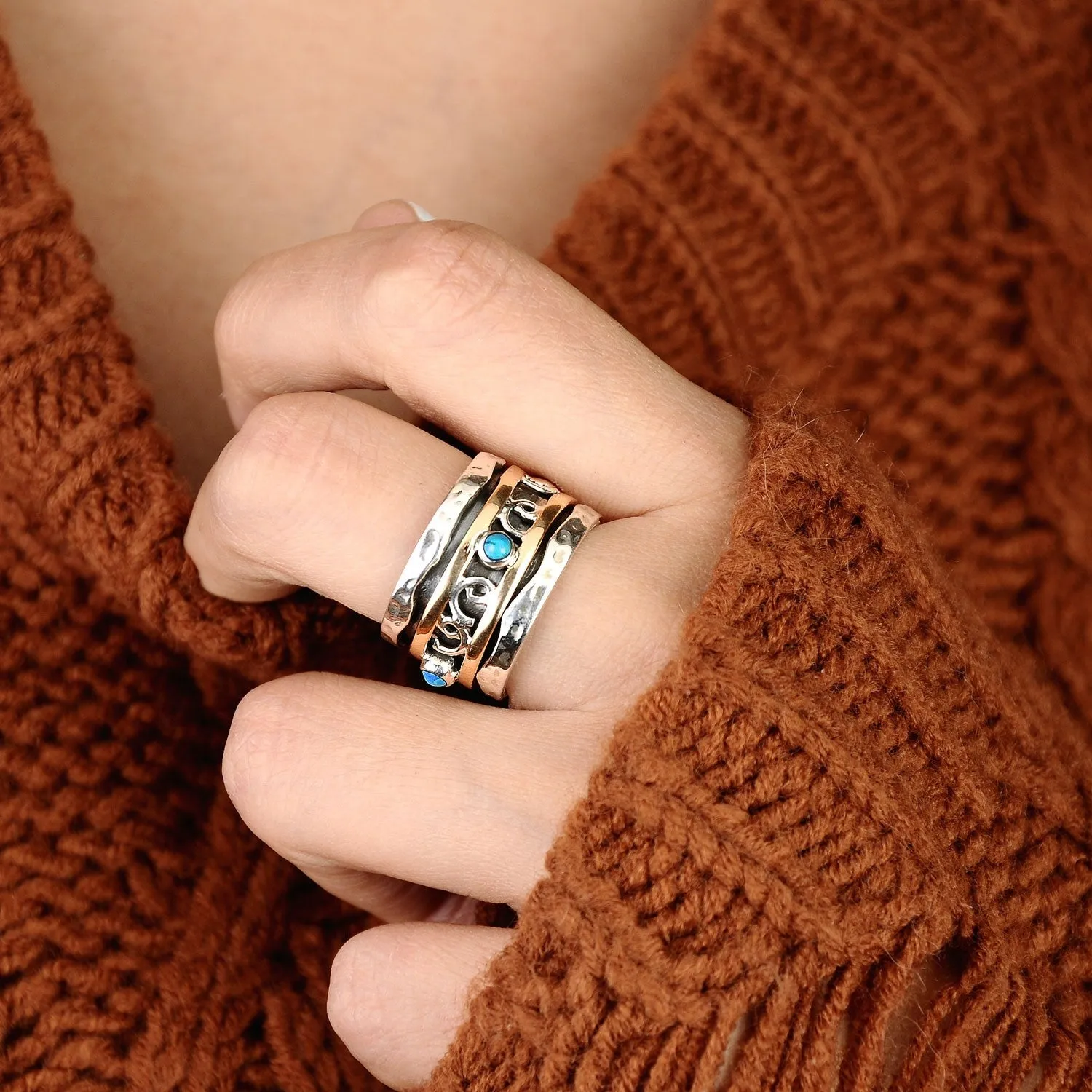 Sterling Silver Thick Spinner Ring with Turquoise