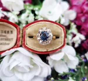 Vintage 1950's Classic 18ct Gold Blue Sapphire and Diamond Cluster Ring / Size H 1/2 or 4.25
