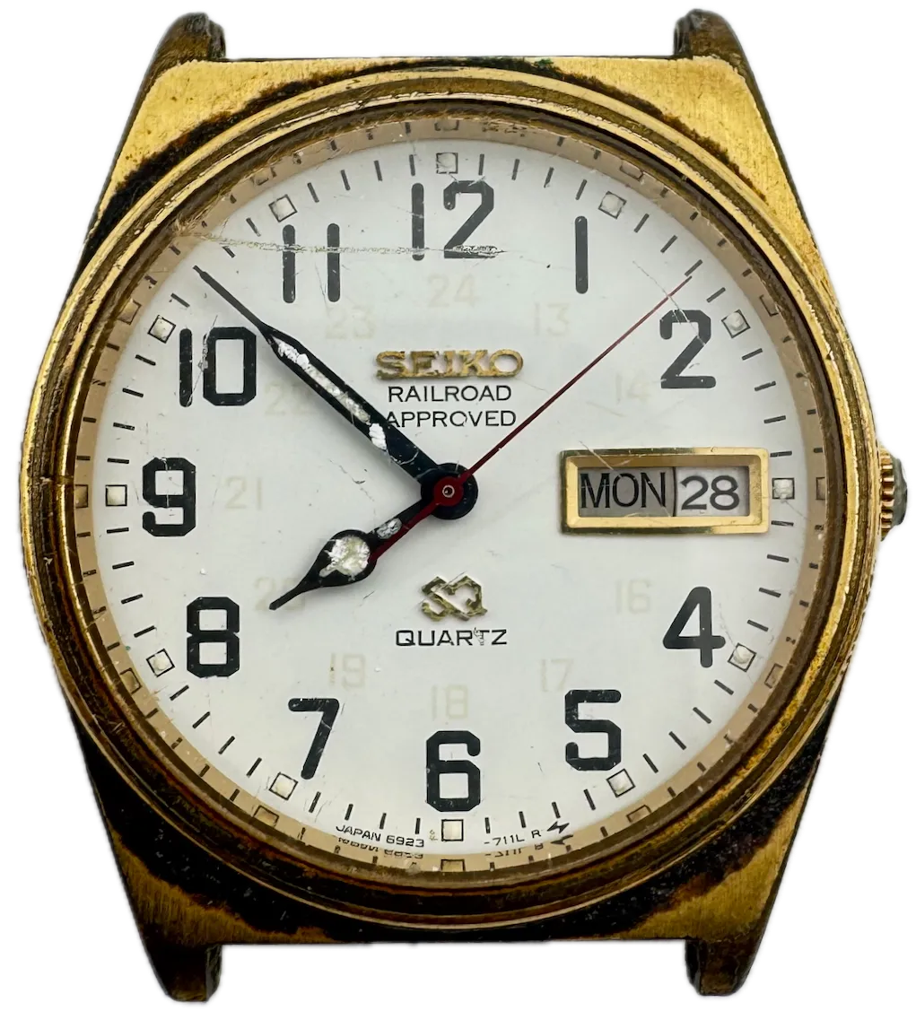 Vintage 33.5mm Seiko 6923-7039 SQ Railroad Approved Men's Quartz Wristwatch