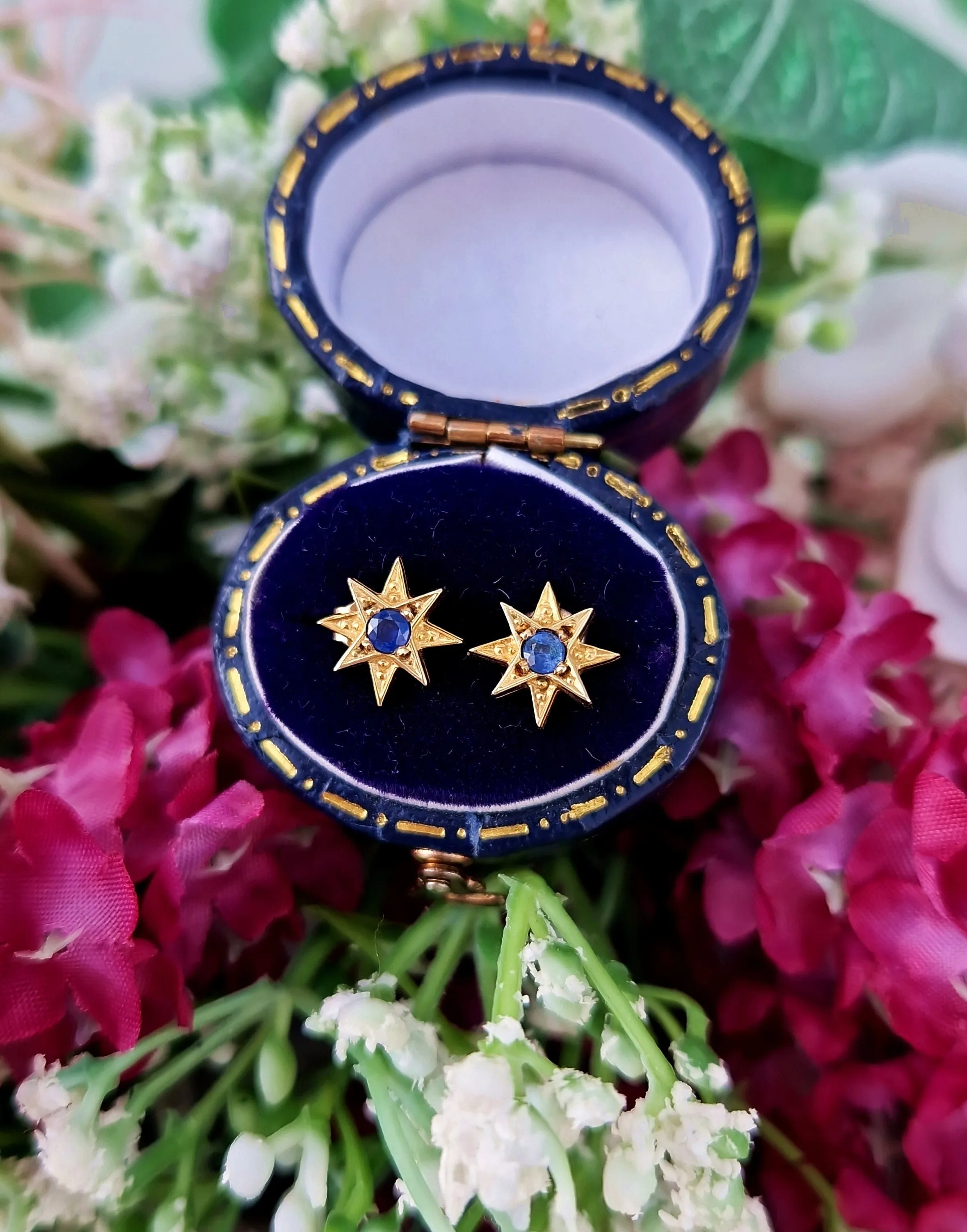 Vintage 9ct Yellow Gold Blue Sapphire Star Stud Earrings