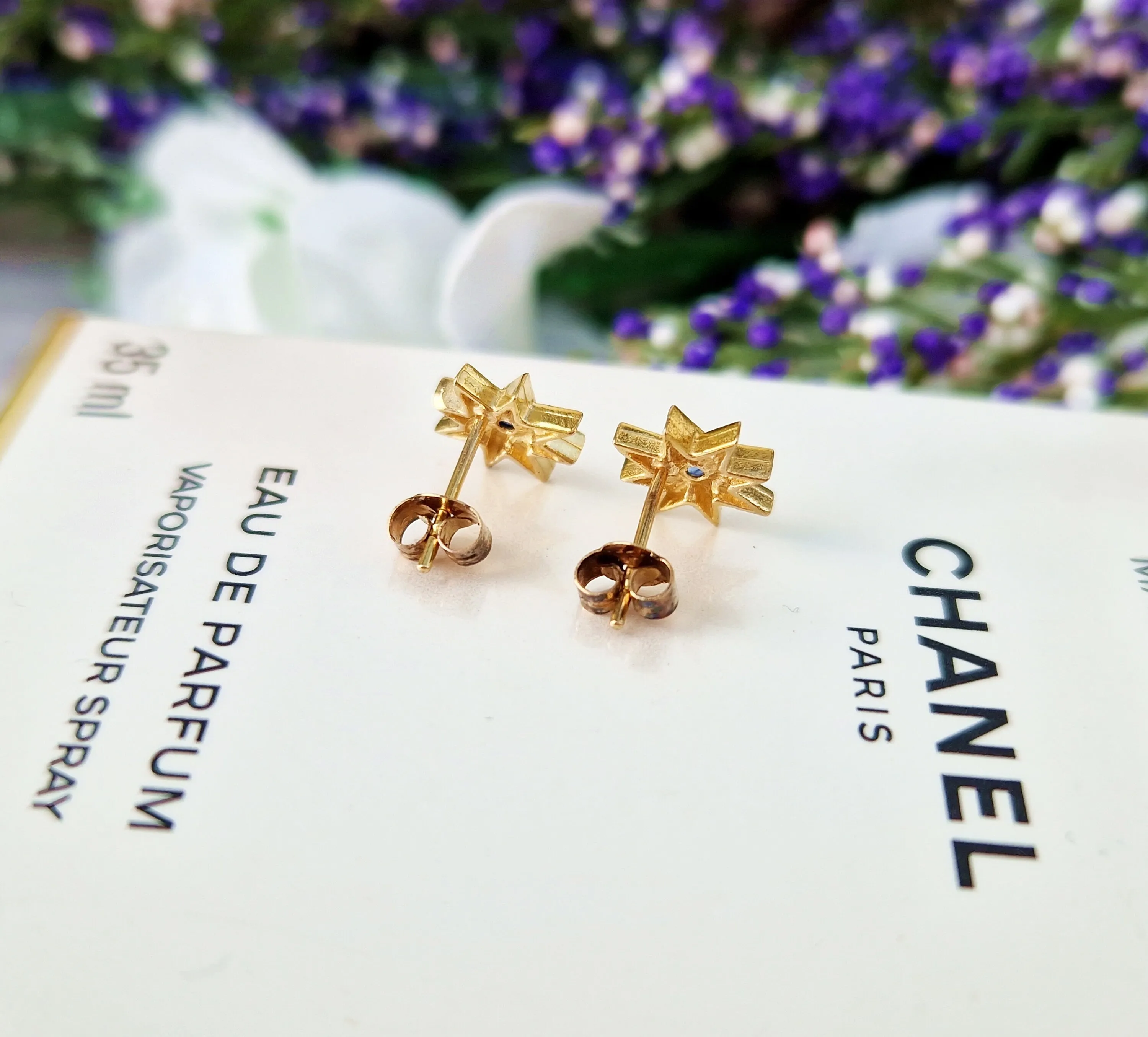 Vintage 9ct Yellow Gold Blue Sapphire Star Stud Earrings