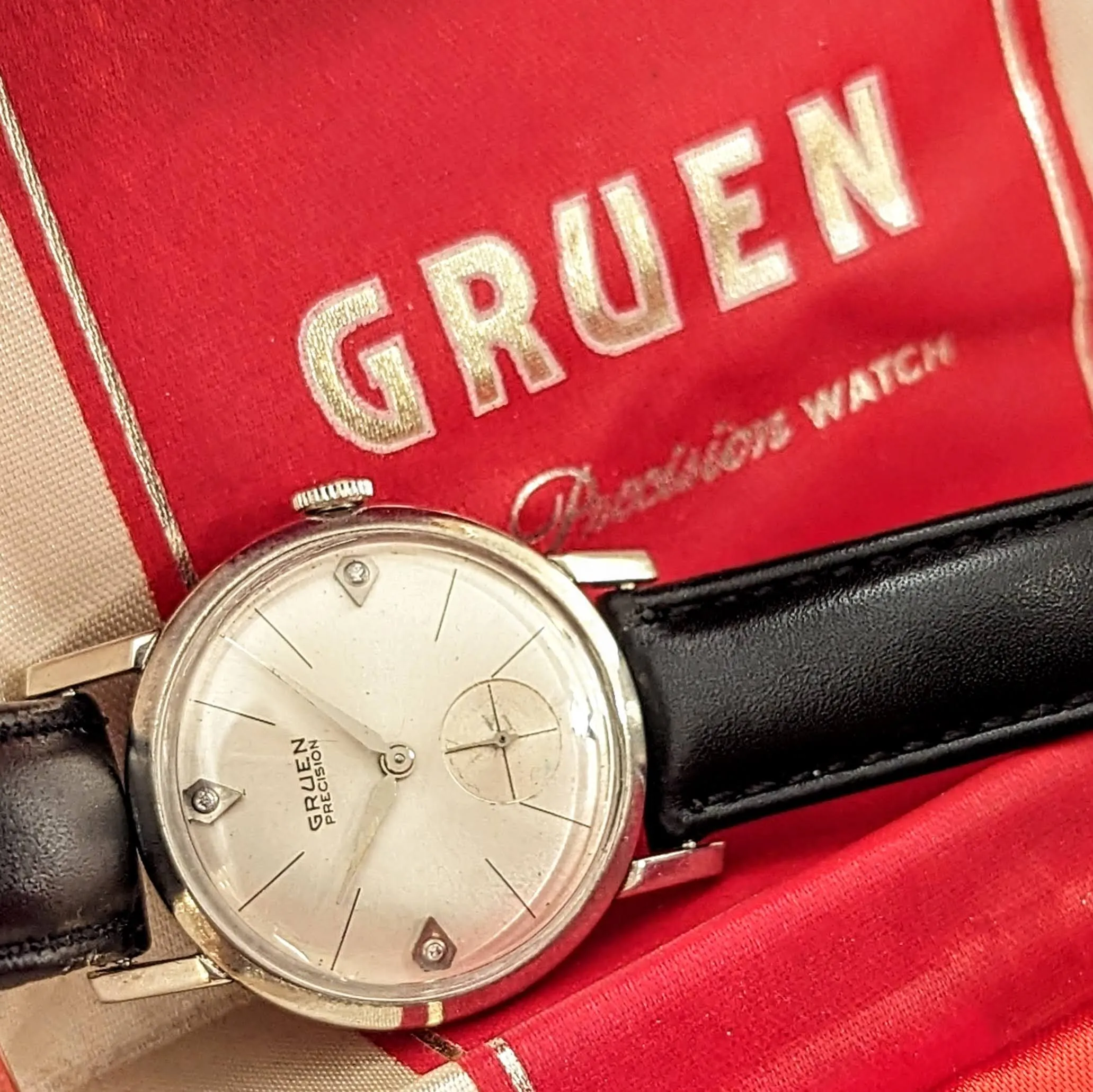Vintage GRUEN Precision Diamond Dial Watch Cal. 510 Wristwatch in Display Box!