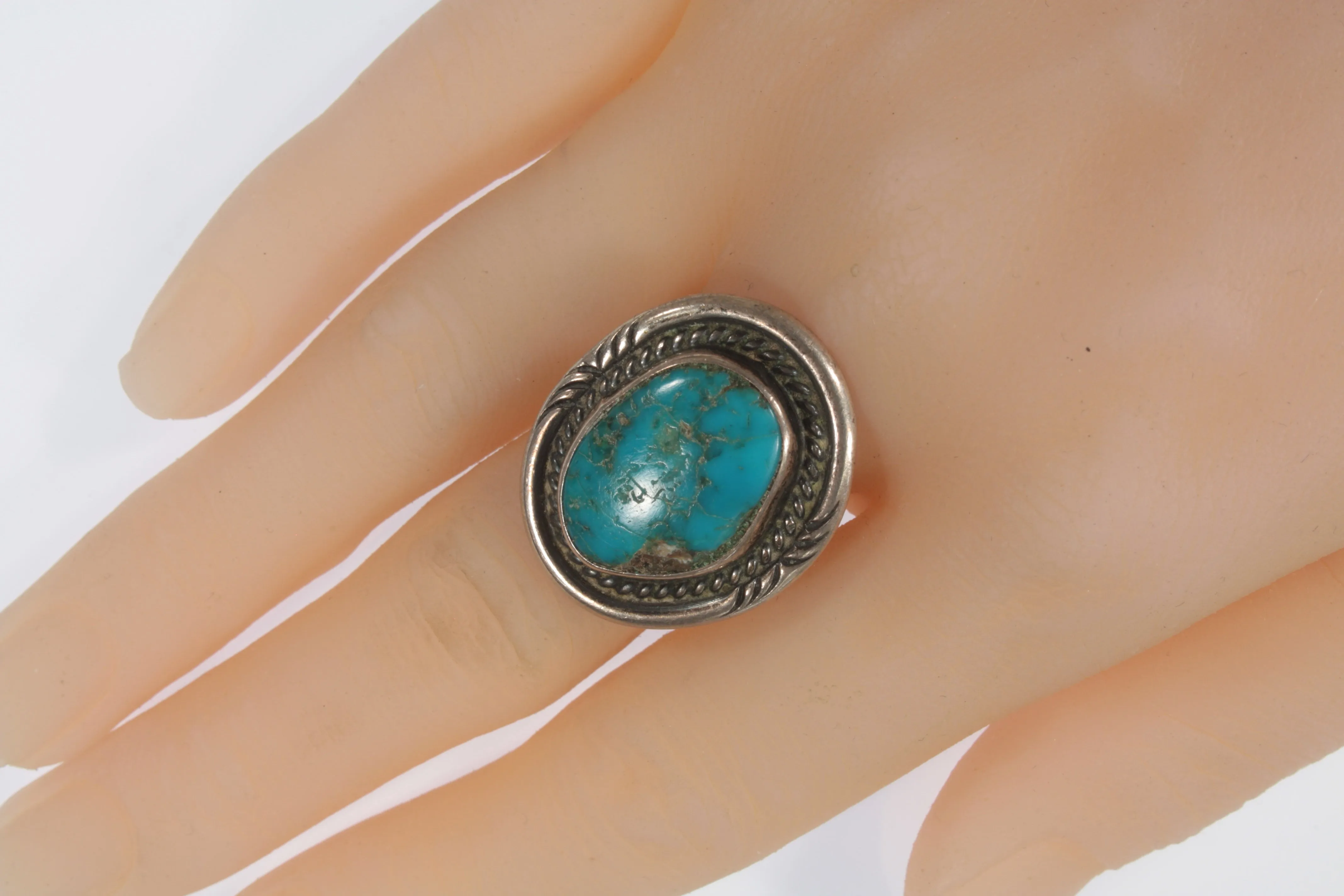 Vintage Navajo Sterling Silver Turquoise Ring Sz 6.25