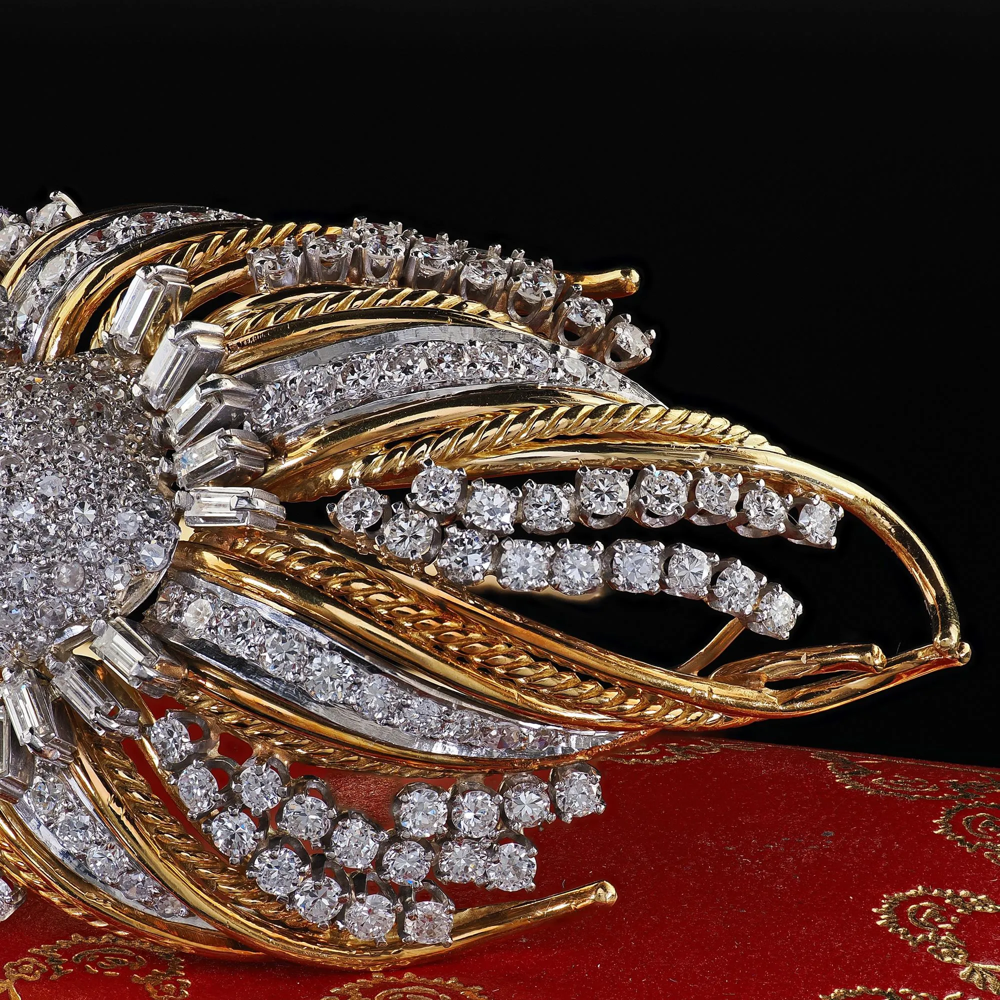 Vintage Retro 14K Yellow Gold and Platinum Diamond Floral Pin Brooch