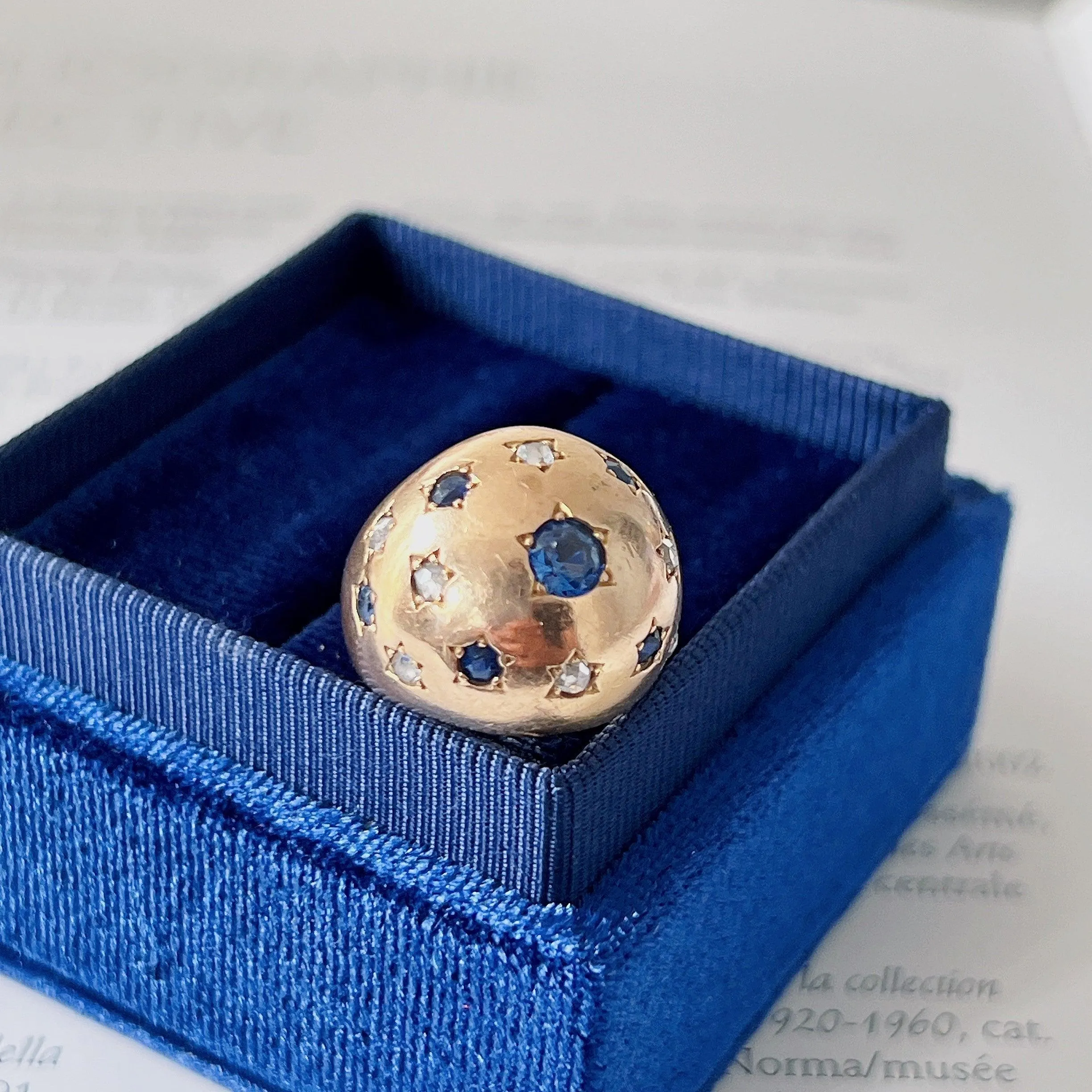 Vintage retro 18K gold blue sapphire diamond bombe star ring