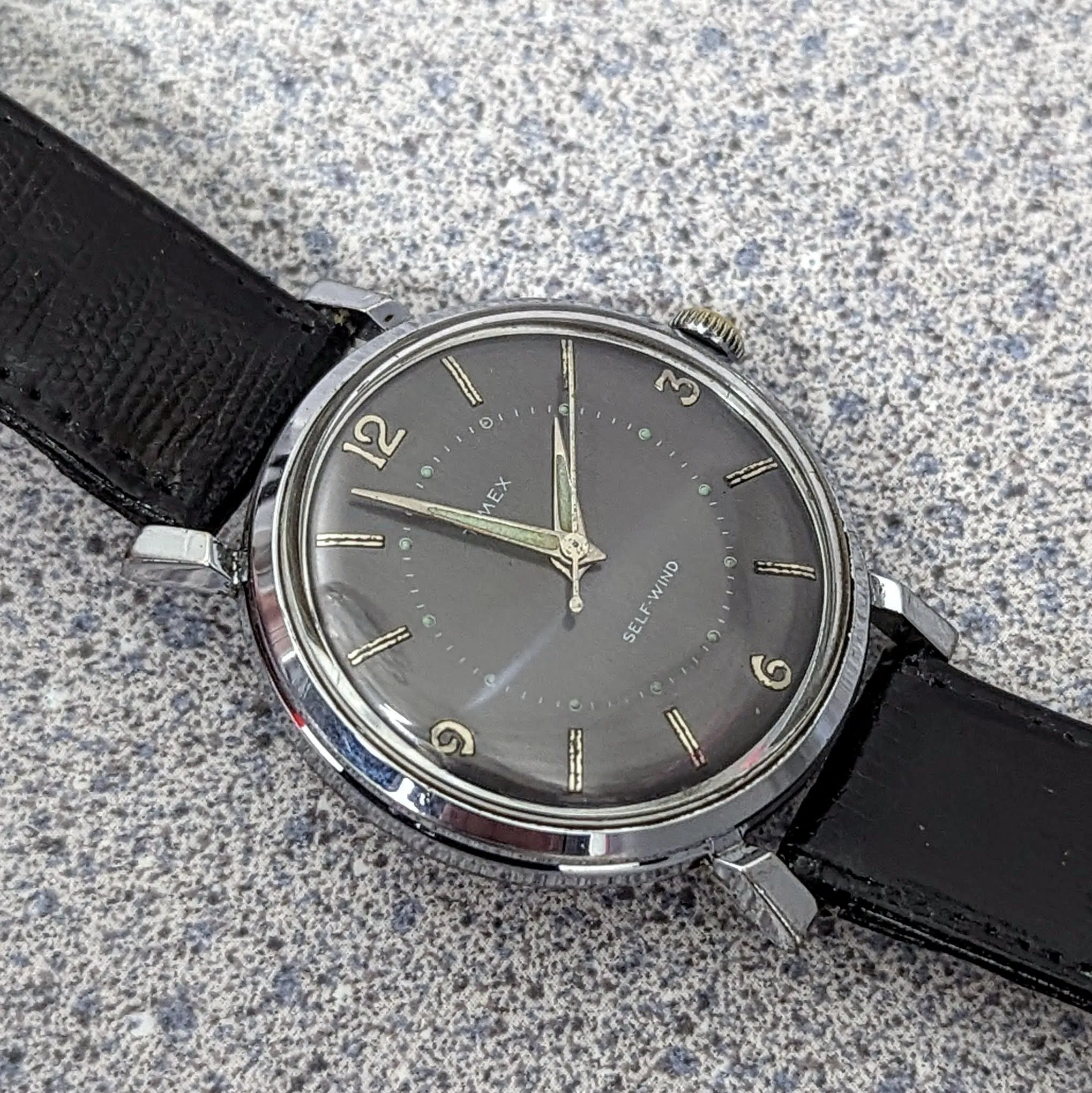 Vintage Timex Self-Wind Automatic Watch 36.5mm Waterproof Case & Fancy Lugs Wristwatch