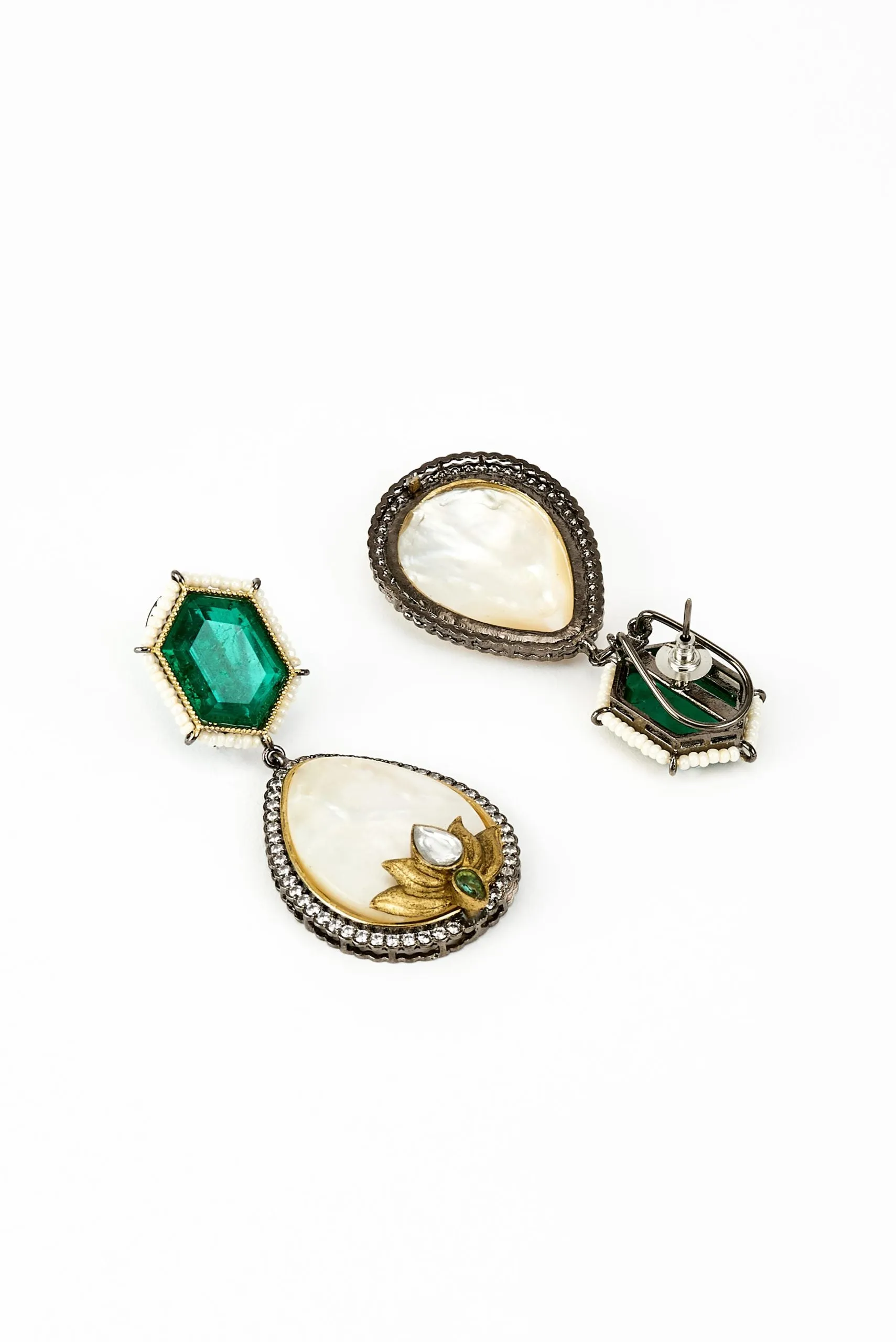 vivinia BY VIDHI MEHRA Florence Green & White Kundan, Polki Womens Pair of Danglers Earrings (Freesize)
