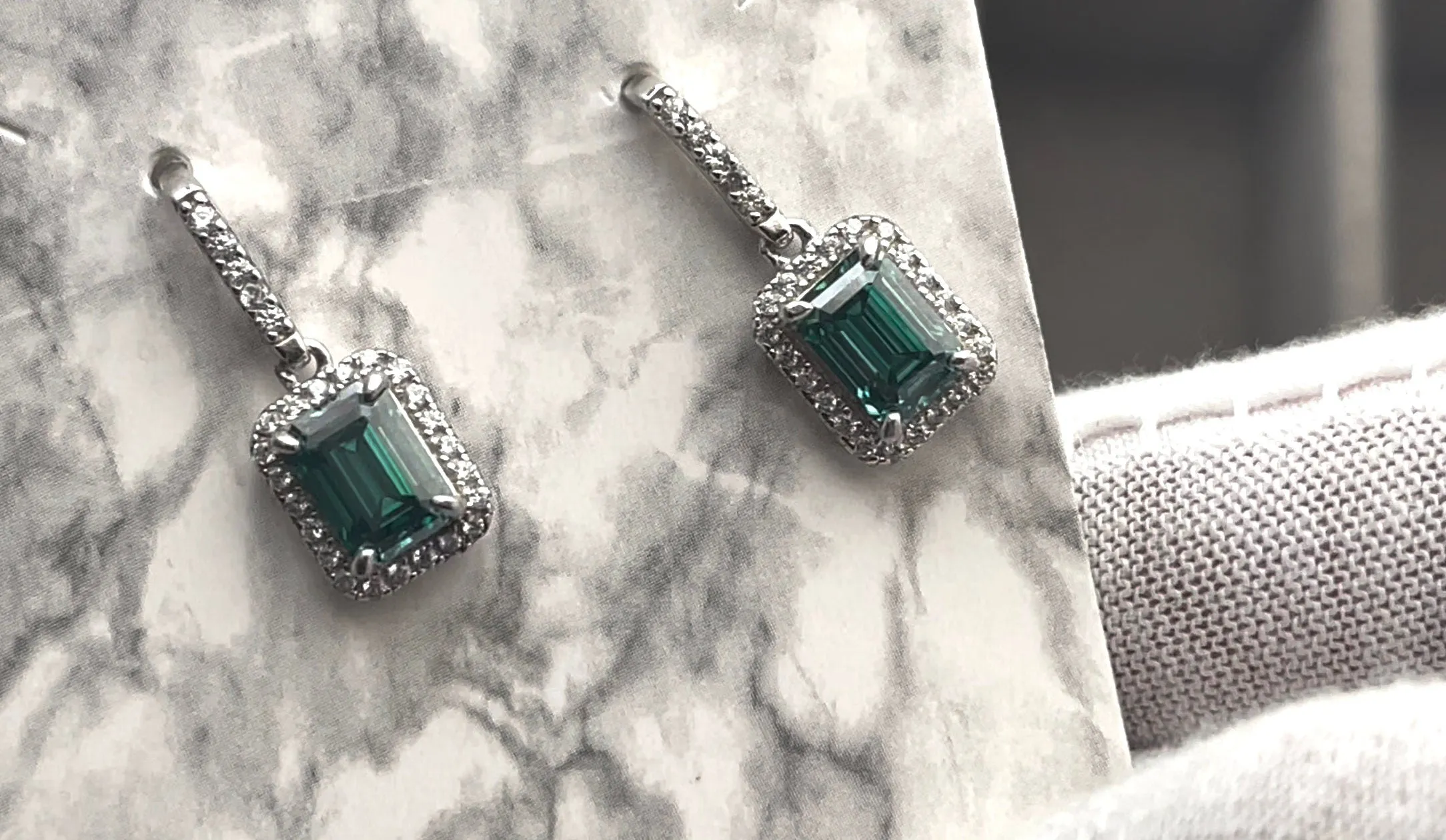 VVS1 Green Moissanite Diamond Earrings | Moissanite Diamond Earrings | Green Emerald Earrings | Moissanite Earrings | Emerald Earrings